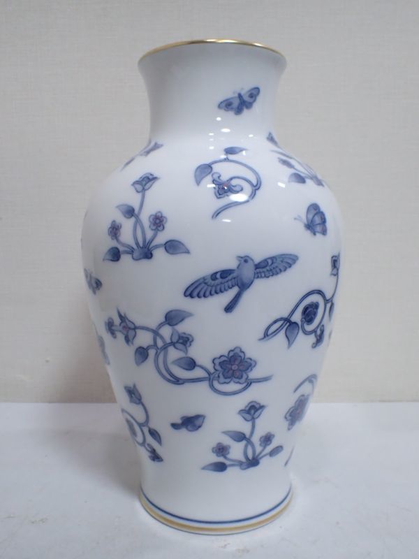 OKURA 花瓶 大倉陶園 中古 高さ約27㎝ バラ 豊JE542/1J○