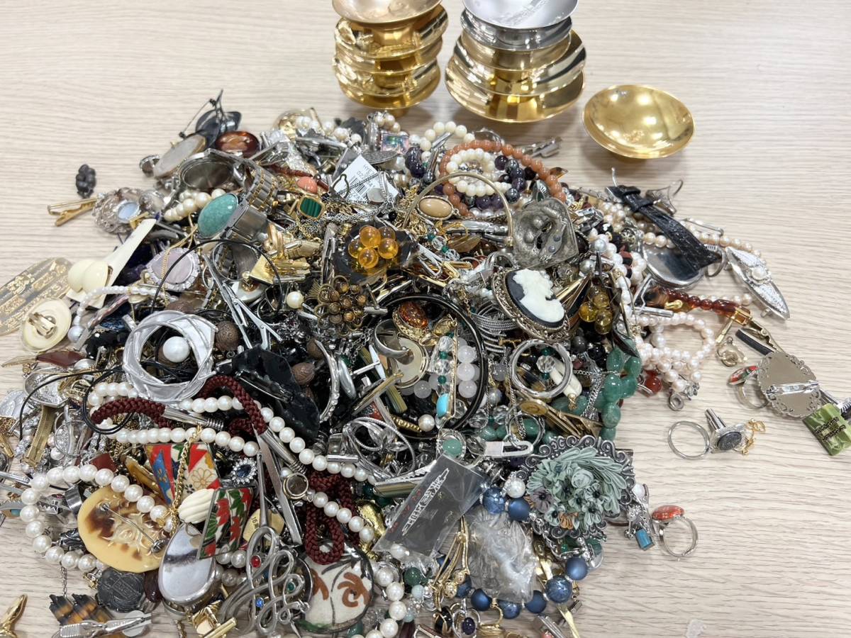 ①♯メッキアクセサリー 大量 おまとめ ネックレス イヤリング 