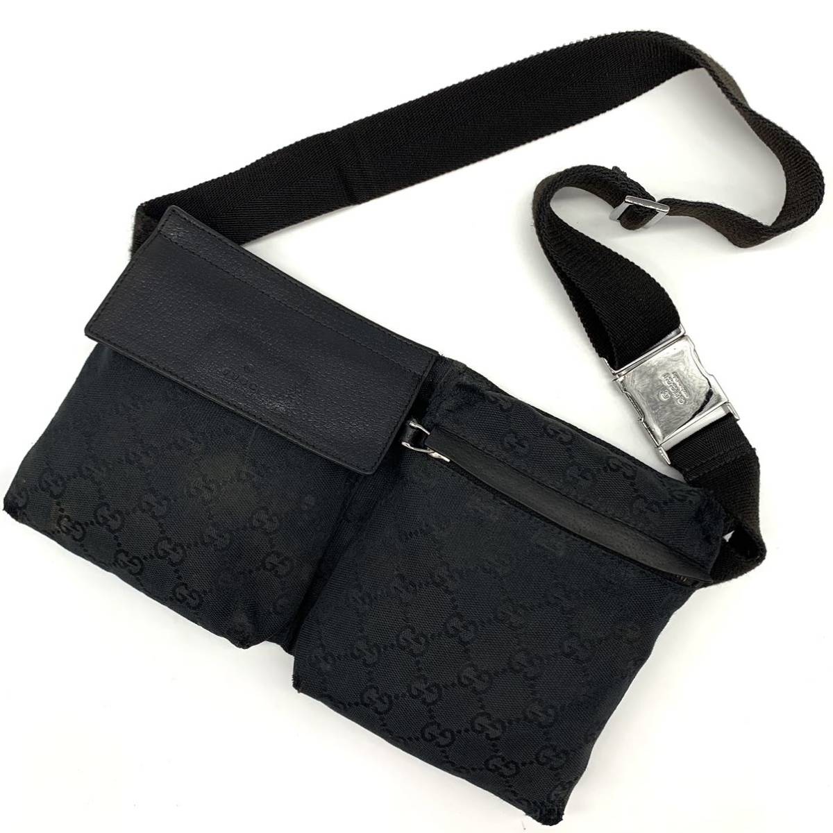 GUCCI ボディバッグ GGキャンバス シェリーライン レザー　専用収納袋付き GUCCI（グッチ） シェリー GGキャンバス ボディバッグ ウエストバッグ