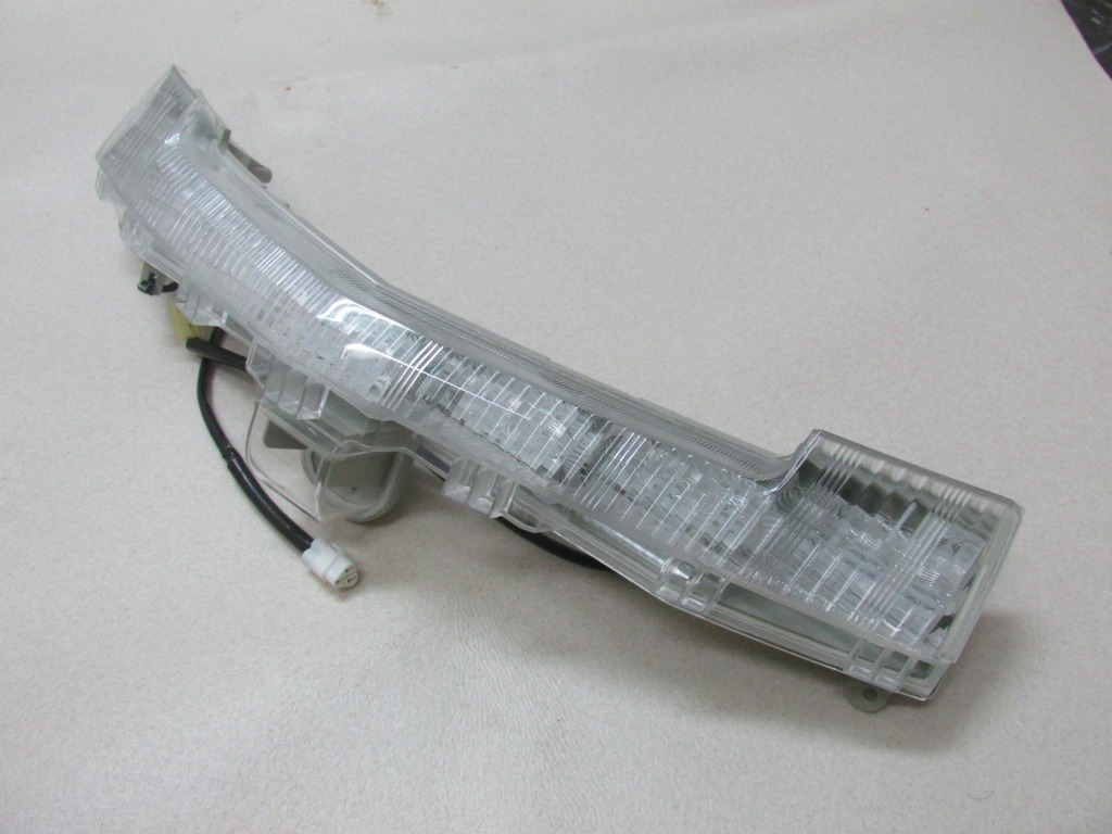 μ【新品】ヤマハ マグザム250 SG17J SG21J 純正テールライトユニットアセンブリ テールランプ 1B7-84710-000【送料無料】