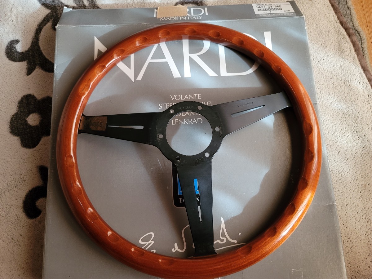NARDIステアリングジャンク ナルディ ステアリング NARDI (ジャンク品