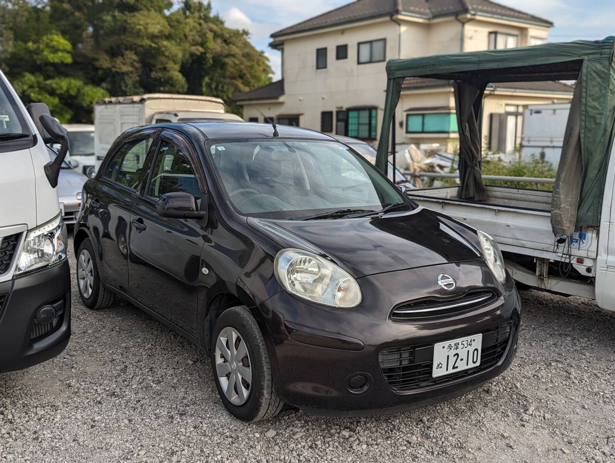 車検2年 超低走行 ワンオーナー 日産 マーチ(キューブ、フィット
