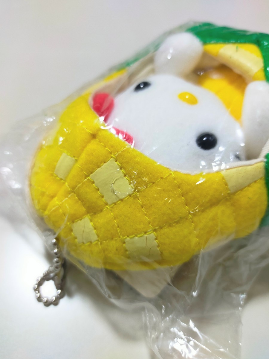 ご当地キティ ぬいぐるみマスコット とうもろこし 北海道限定 Sanrio
