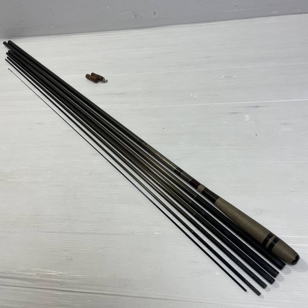 ◯Q76 DAIWA ダイワ ヘラ竿 Thd ヘラ 中硬 21 Whisker