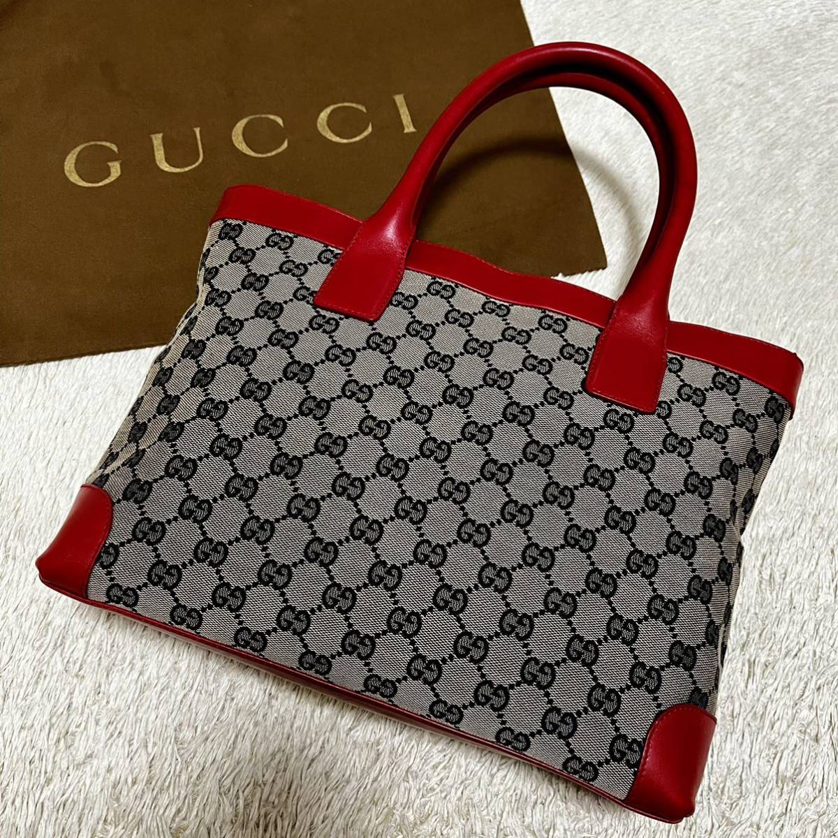 496【美品】GUCCI グッチ トートバッグ ハンドバッグ 肩掛け GG