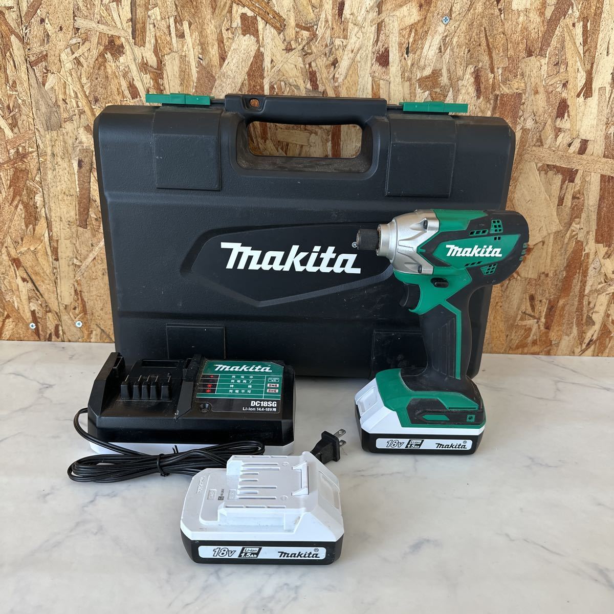 makita マキタ 充電式インパクトドライバー MTD002D 18V 充電器