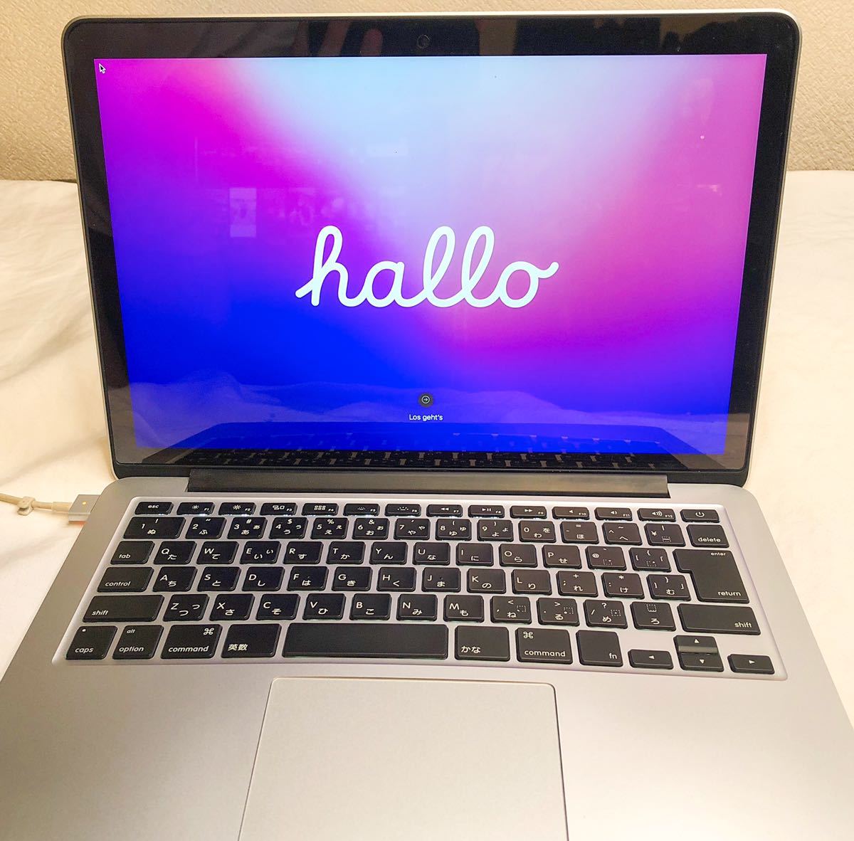 ジャンク Mac Book Pro13（2018）タッチバー・バッテリー付き筐体