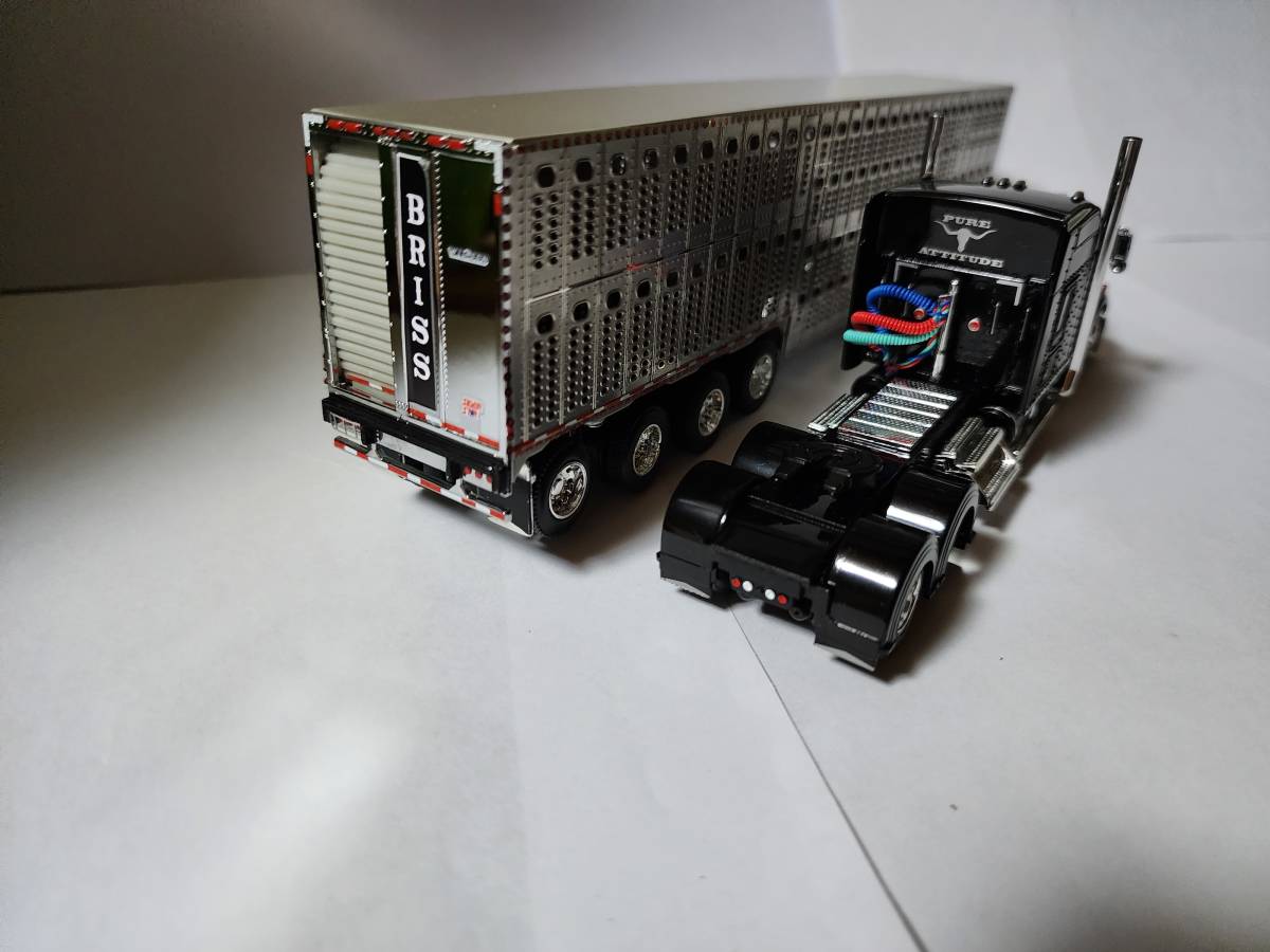 DCP ダイキャストプロモーション 1/64 KENWORTH W900L & CATTLE 