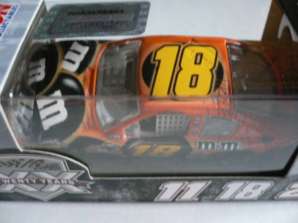 NASCAR 1/64 2011 #18 Kyle Busch 　M&M’s　Halloween　_1