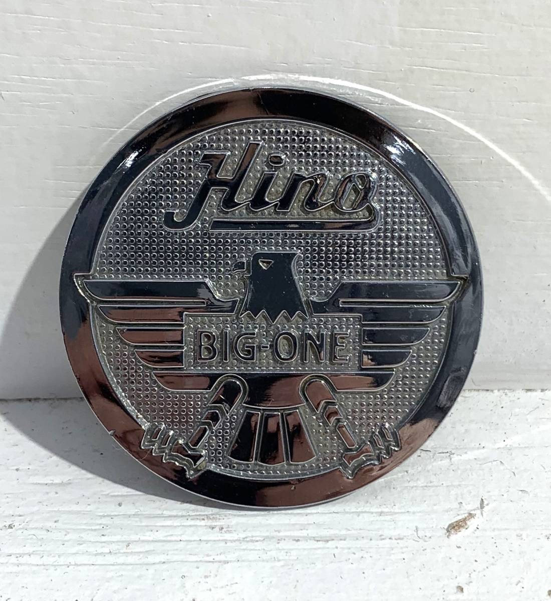 中古品】日野 Hino BIG-ONE アクセサリー エンブレム マーク 
