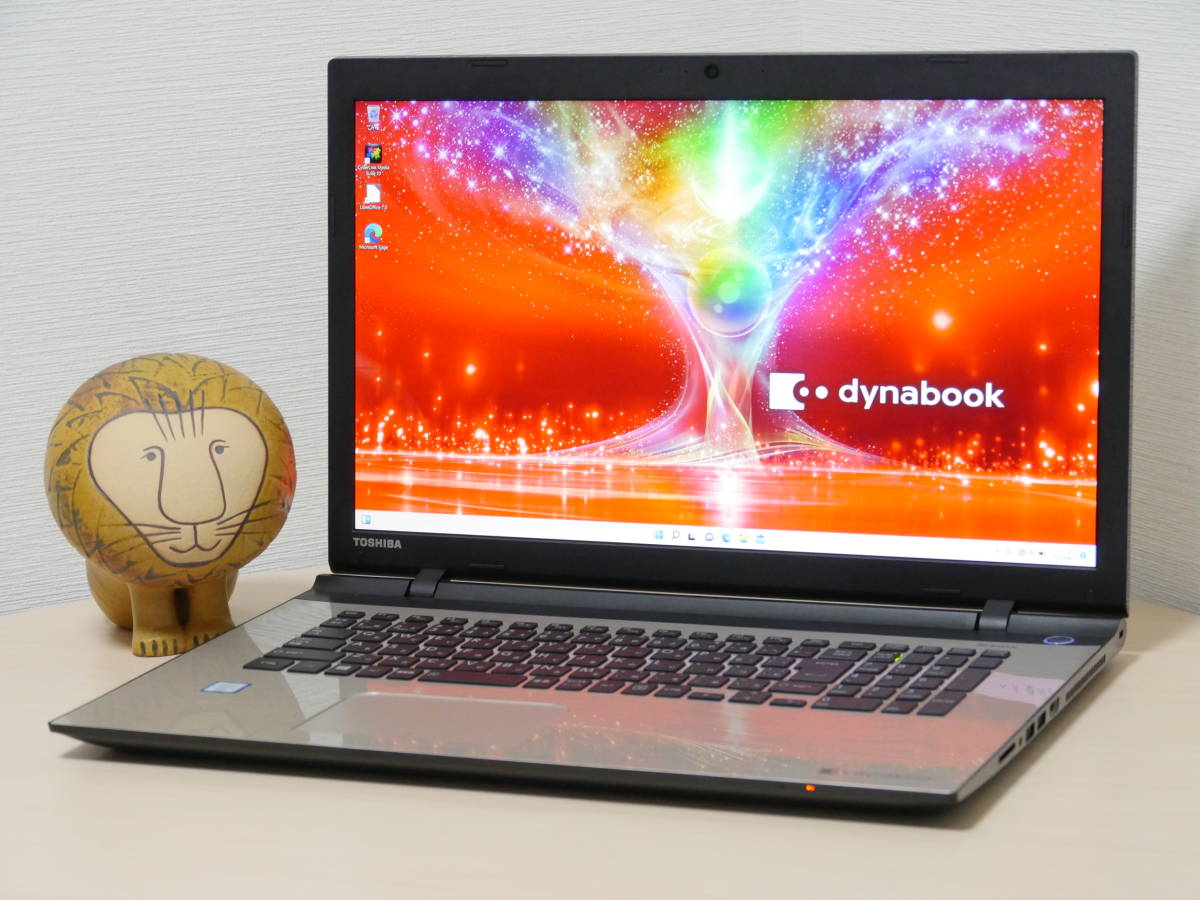 ノートパソコン dynabook 17.3型 Core i7 Win11SSD有 ：東芝の