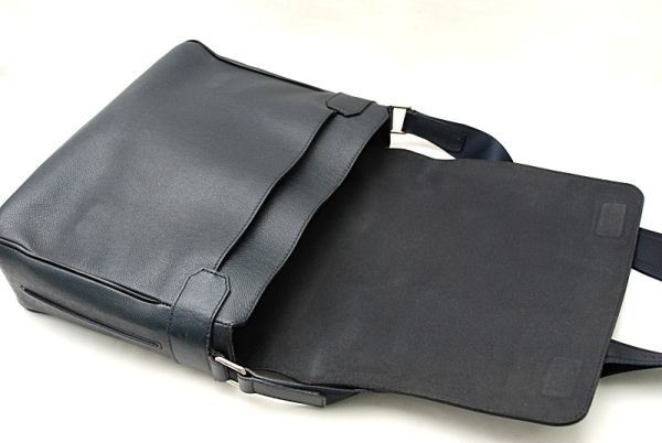 ☆極美品☆ ルイヴィトン Louis Vuitton タイガ ロマンMM メンズ 