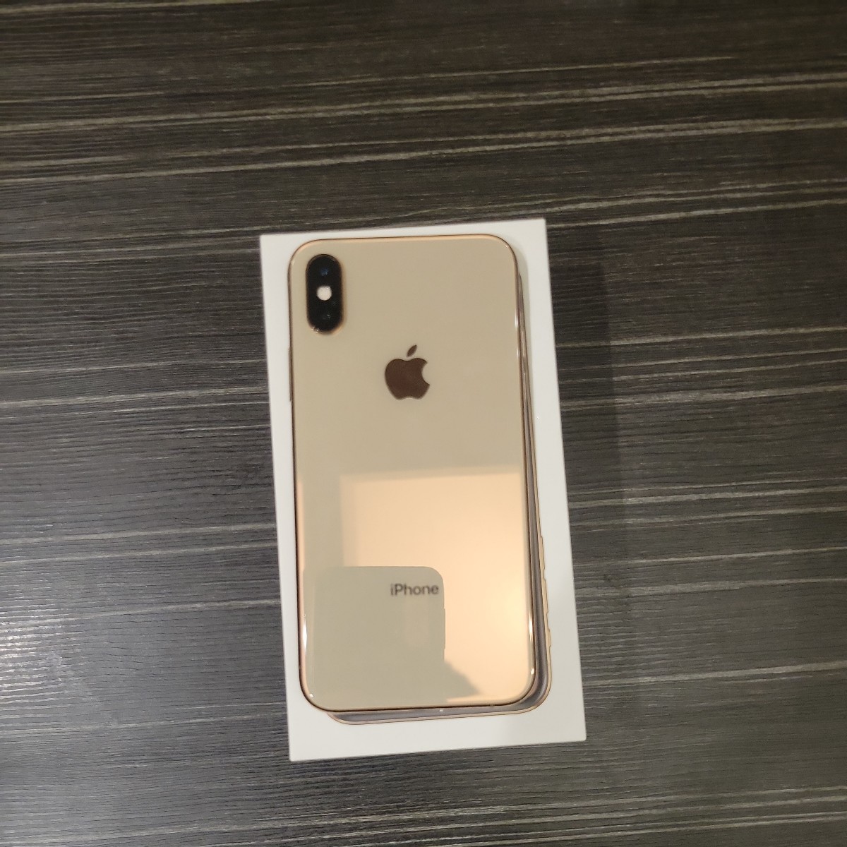 iPhone XS ストレージ64GB ガラスフィルム＋純正ケース付き iPhone XS