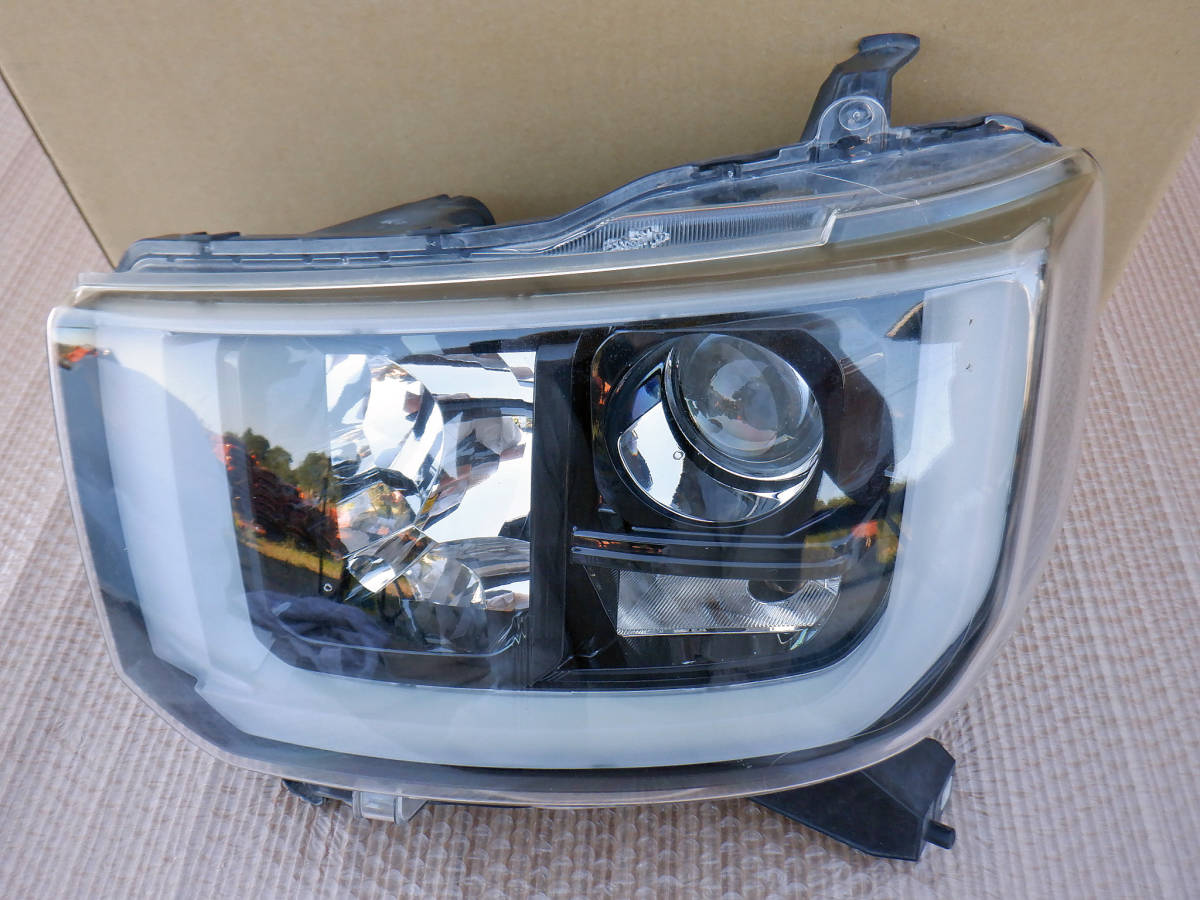 ダイハツ ウェイク LA700S DAIHATSU ウエイク LED ヘッドライト 純正