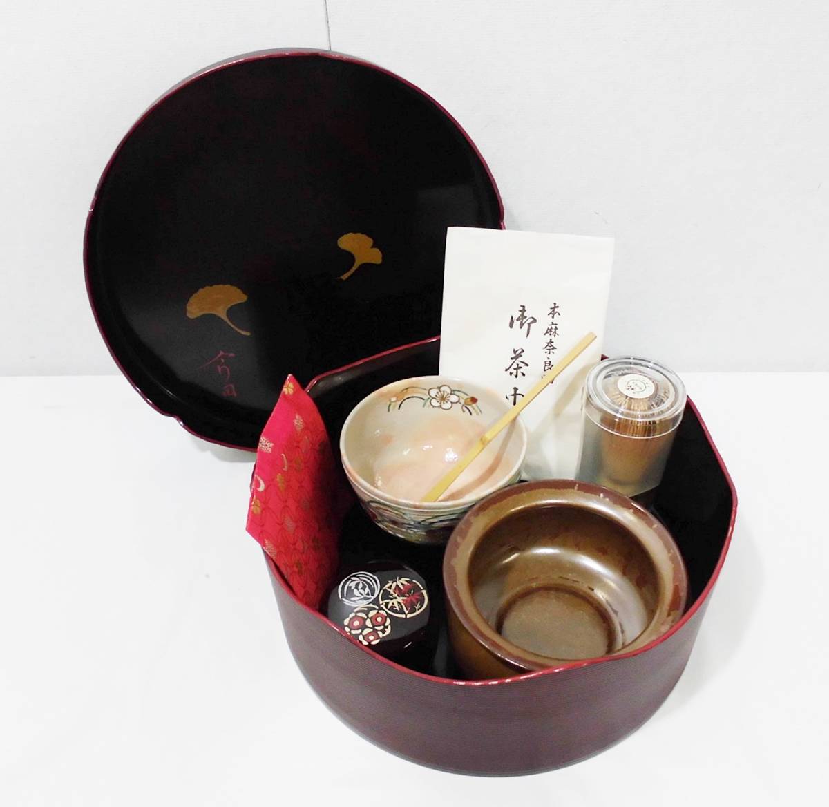 唐物 中国古玩 極上品 堆朱 細密細工 時代物 初だし品 花瓶 D4482 雲某