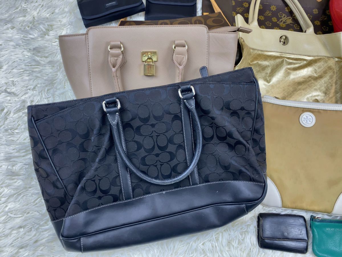 Louis Vuitton ルイヴィトン COACH コーチ トリーバーチ 