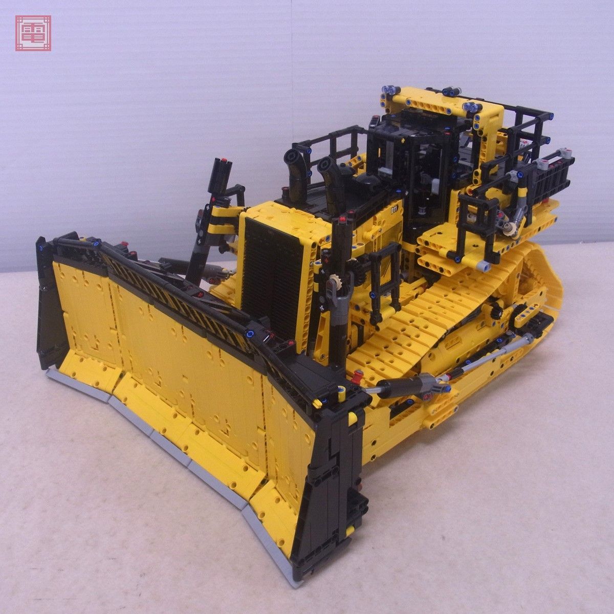 組立済 レゴ テクニック 42131 Cat D11 ブルドーザー LEGO TECHNIC 