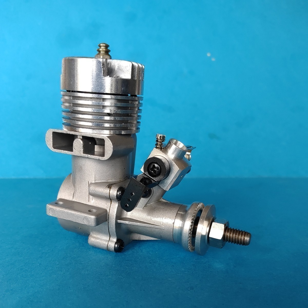 エンヤ 19Ⅵ TV 未使用 ラジコンエンジン ENYA BB エンヤ06ディーゼル