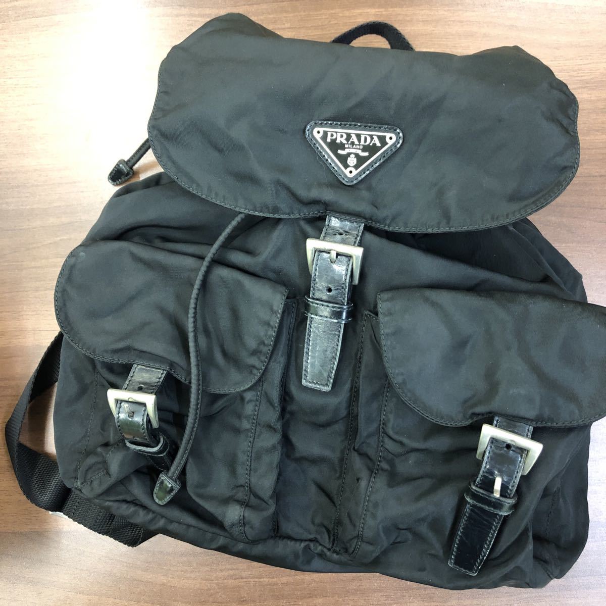 中古品】PRADA ナイロンリュック B2811F VELA NERO レディース メンズ 