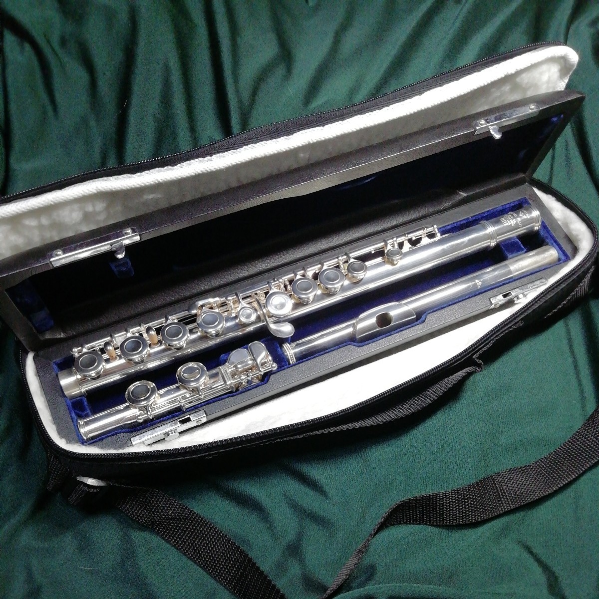 三響フルート(サンキョウフルート)silver sonic (シルバーソニック)　頭部管と管体銀製モデル　ニューE メカニズム付