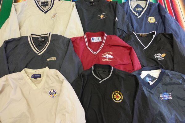 LJ-ETC4 ナイロンプルオーバートップス フェイクスエード 胸元刺しゅう￥1～ビンテージUS古着卸大量セット業者まとめ売り