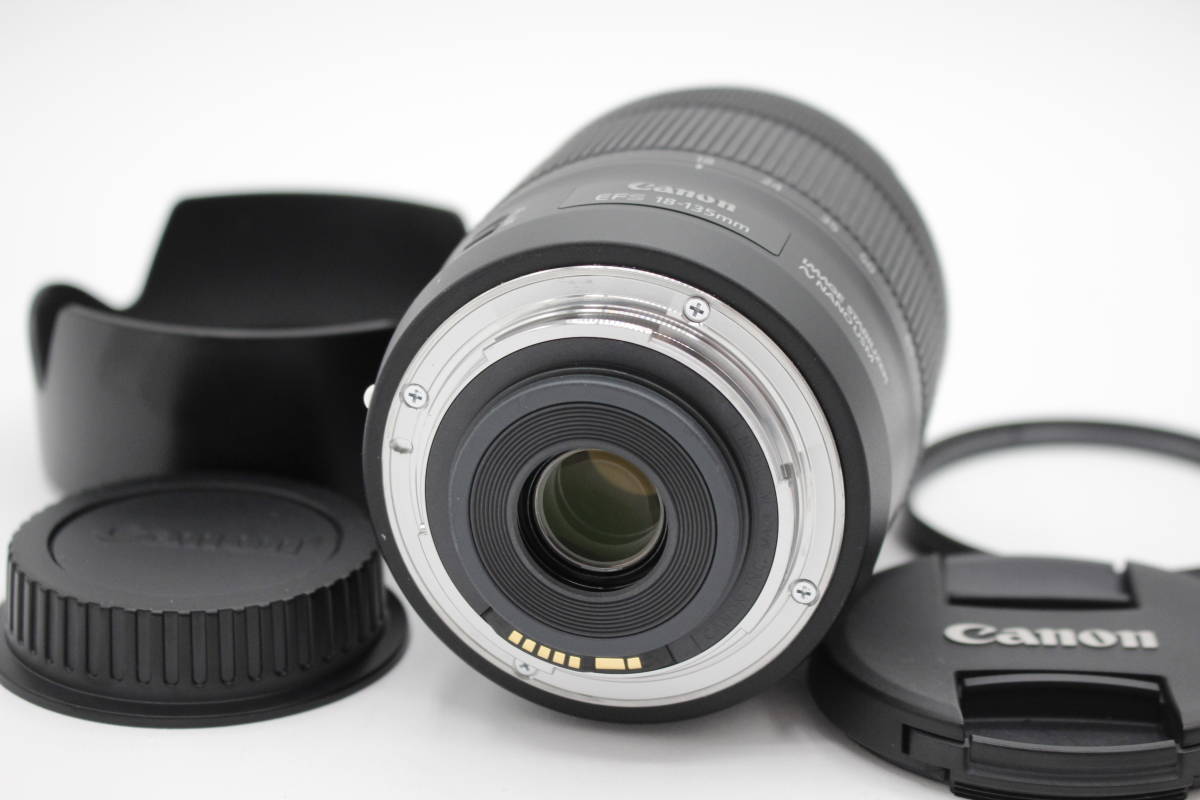 極上品◇Canon キヤノン EF-S 18-135mm F3.5-5.6 IS USM◇ポーチ