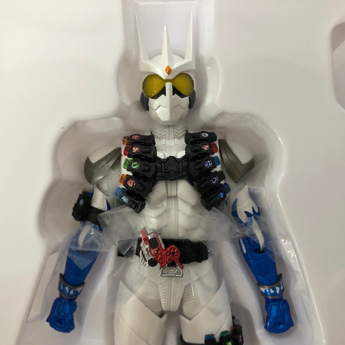S.H.Figuarts(真骨彫製法) 仮面ライダーエターナル 「仮面ライダー