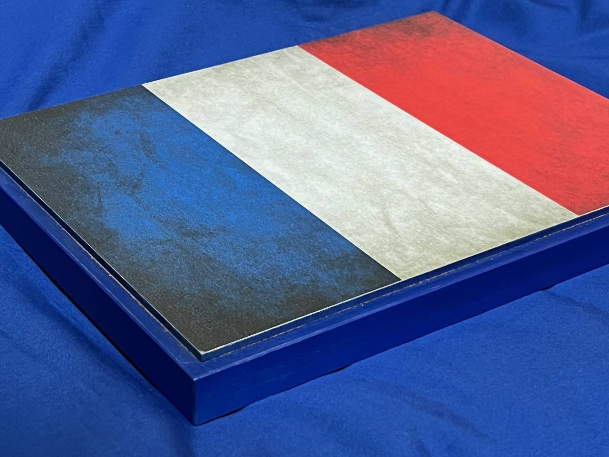 1/72~1/48推奨 模型用展示台 フランス国旗 18cm×24cm