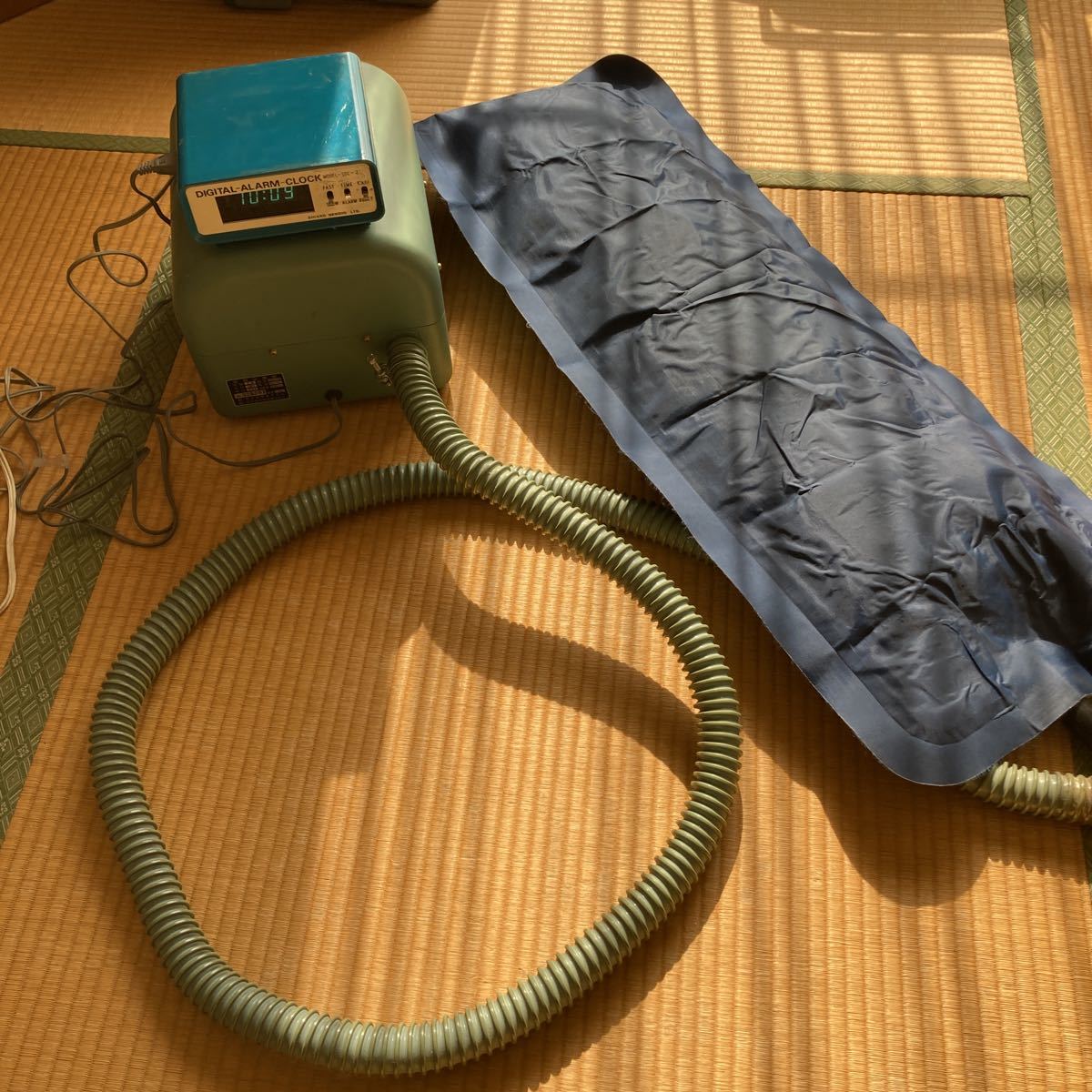 国鉄 自動起床装置 定刻起床装置 空気の力で物理的に起こす目覚まし