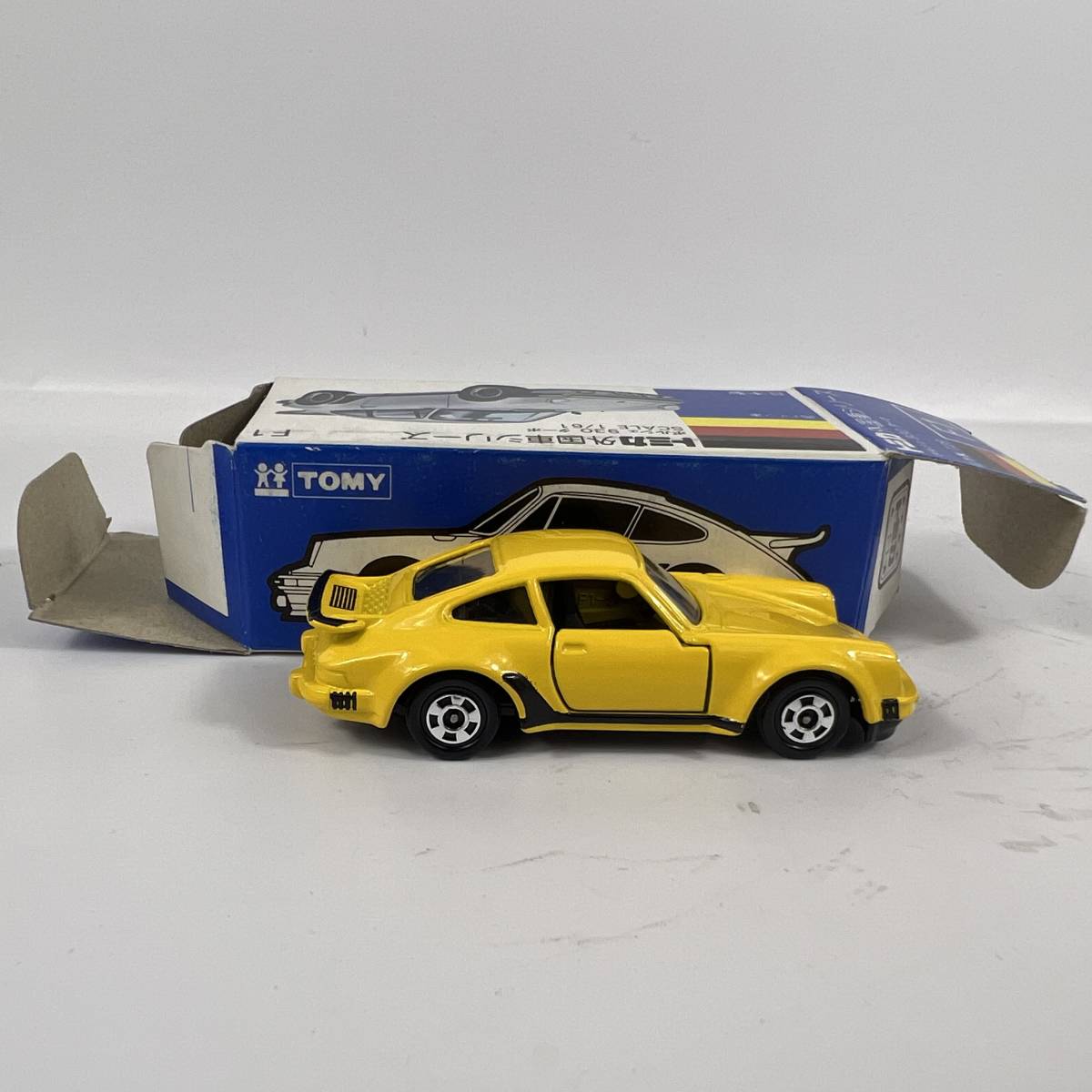 トミカ F1-2-2 青箱 ポルシェ 930 ターボ PORSCHE 930 TURBO 黄 G-75 003