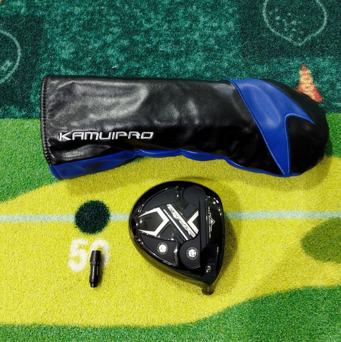 【超美品】カムイXP-03ドライバーヘッド　(純正スリーブ付き)(ヘッドカバー付き)　　　　　　　　　　　　　　　　　　　　　　　　　　