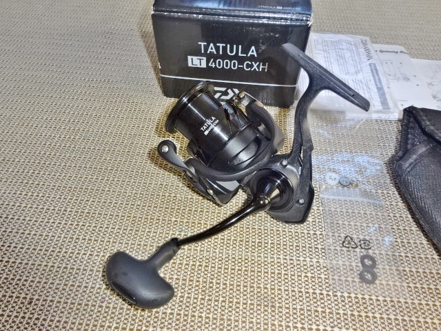 LT Daiwa Tatula - | ダイワ Black) 6.2:1 Left⁄Right (TALT4000-CXH