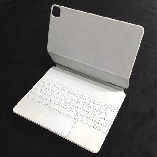 Authentic Apple A2480 Magic Apple A2480 iPad Magic Keyboard