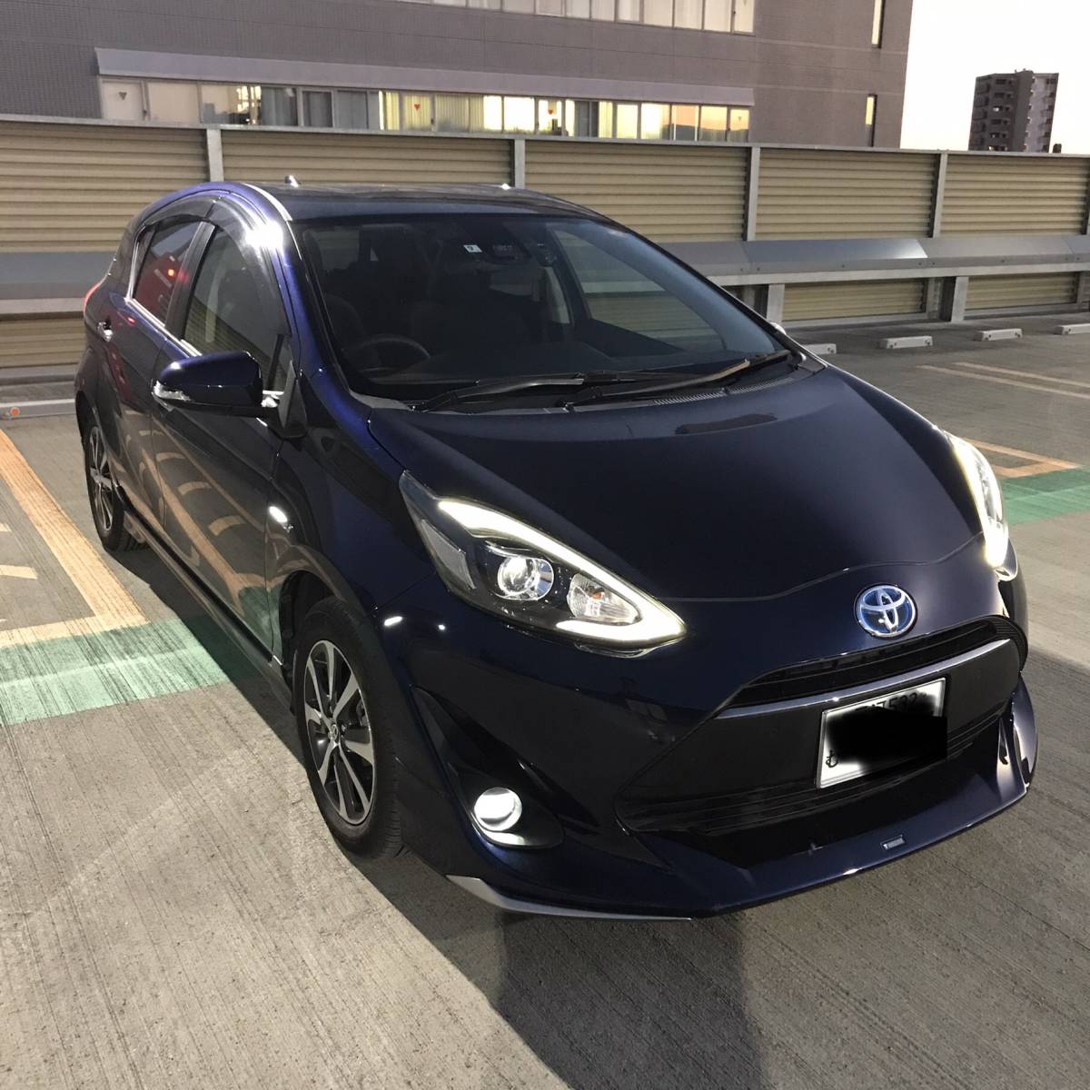 綺麗　美品　TSS　平成30年 アクア　後期 バックカメラ ドラレコ LEDヘッド　車検付き　２年　純正 SDナビ　モデリスタ　エアロ　アルミ