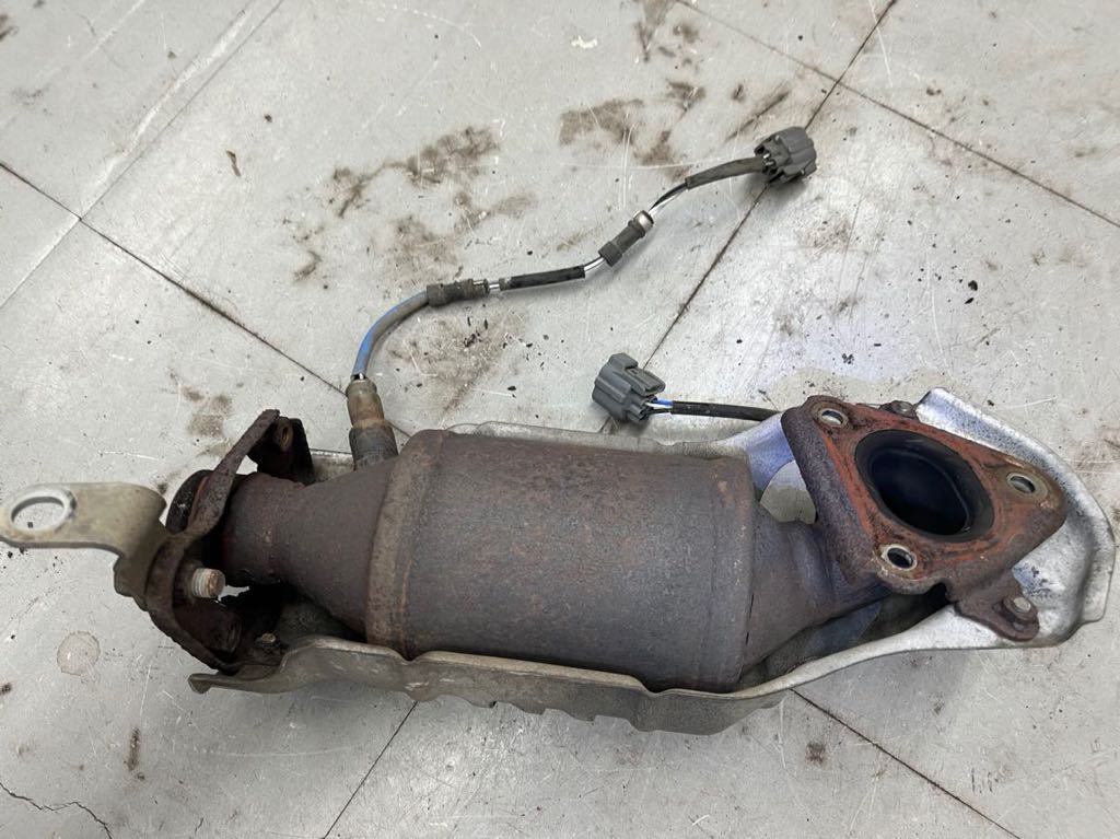 ホンダ ライフ JB5 前期 触媒 2センサー 中古 ジャンク A9713