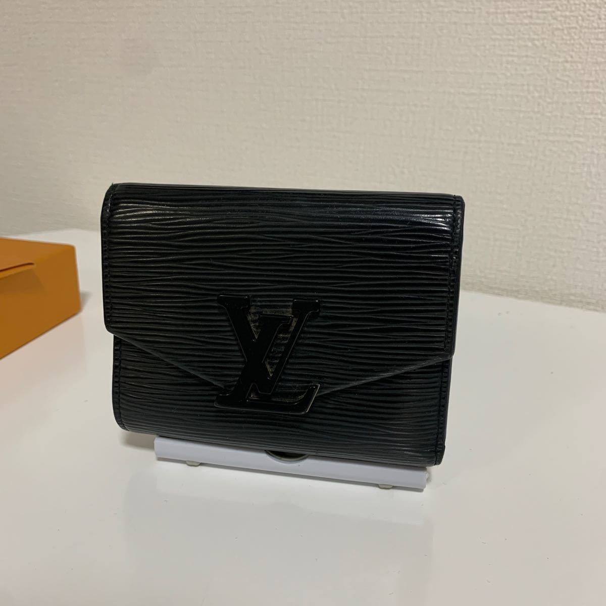 エピ VUITTON LOUIS ブラックレザー長財布 R20057 微美品LOUIS 美品