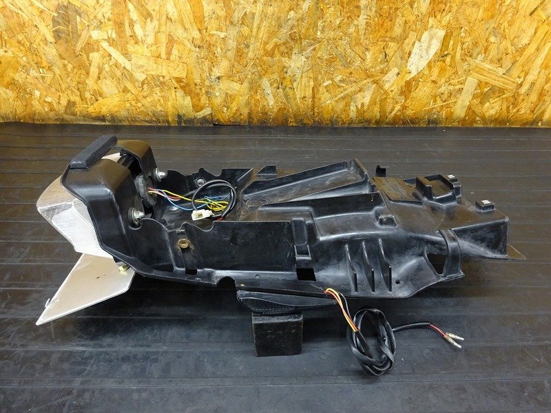 231021】CB400SF Vtec2(NC39-1044)□ リアインナーフェンダー 社外LED