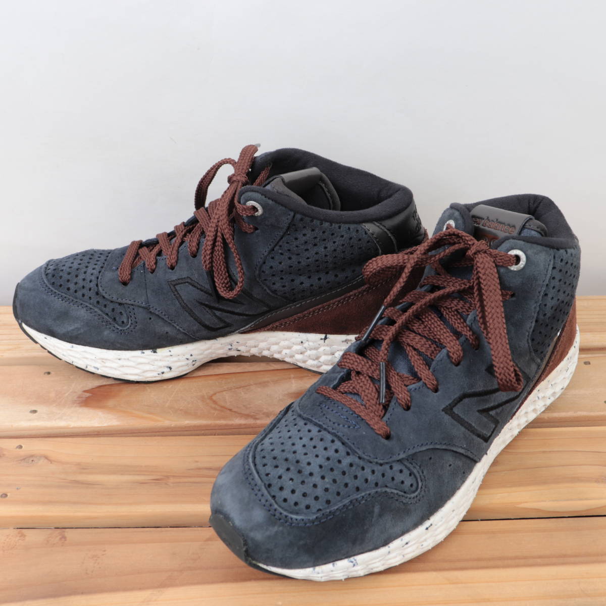 z7876【988】ニューバランス ミッド US8 26.0cm/紺 ネイビー 黒 ブラウン newbalance メンズ スニーカー 中古
