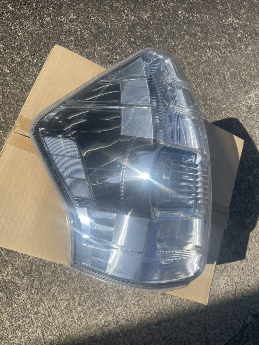 プリウスα プリウスアルファ 前期 テールランプ ZVW41W 純正 左