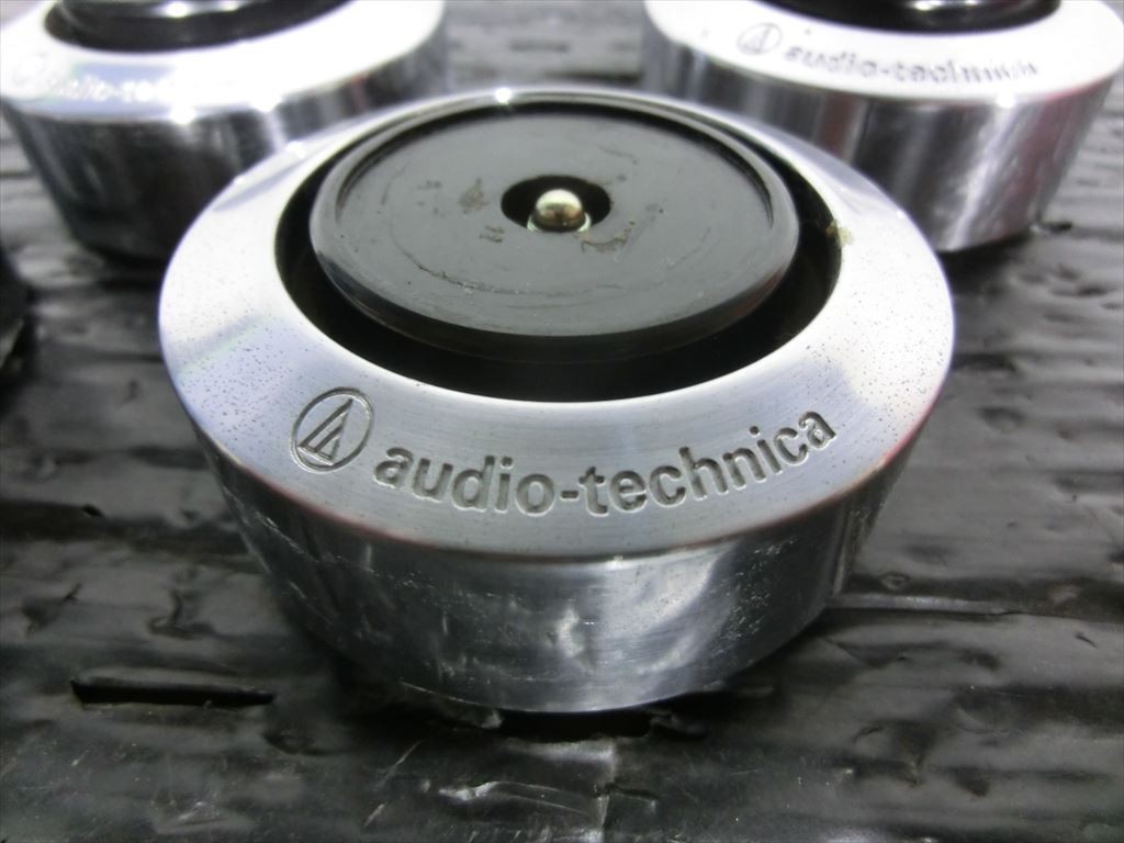 T【L2-68】【60サイズ】▲オーディオテクニカ/AT605J プレーヤー用 インシュレーター 4個セット/※傷・汚れ有 オーディオテクニカ AT-LP60X RD e.オーディオ逸品館公式通販サイト｜audio-technica ターンテーブル ステレオ
