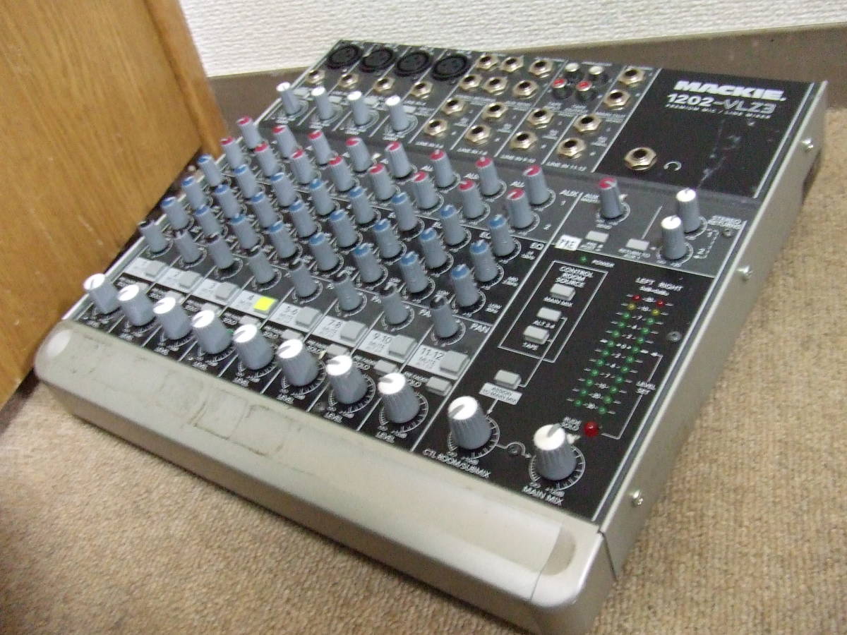 f396 mackie マッキー 1202-vlz3 アナログミキサー 本体 中古 未確認