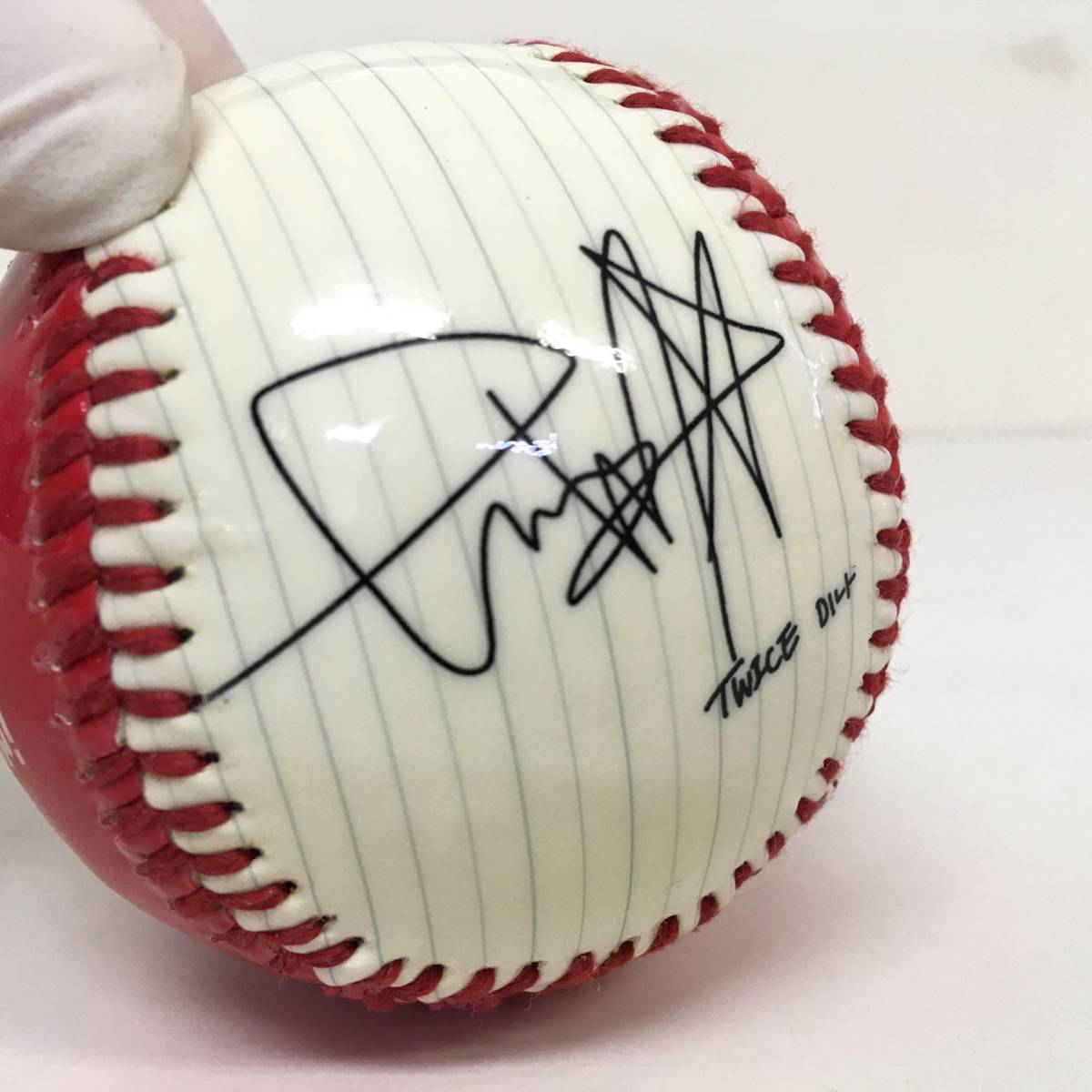 TWICE ナヨン サイン入り 野球ボール ストライクゾーン 当選品 Yahoo
