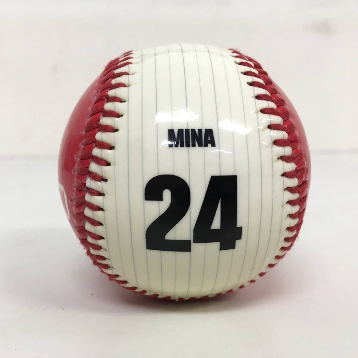 TWICE ナヨン サイン入り 野球ボール ストライクゾーン 当選品