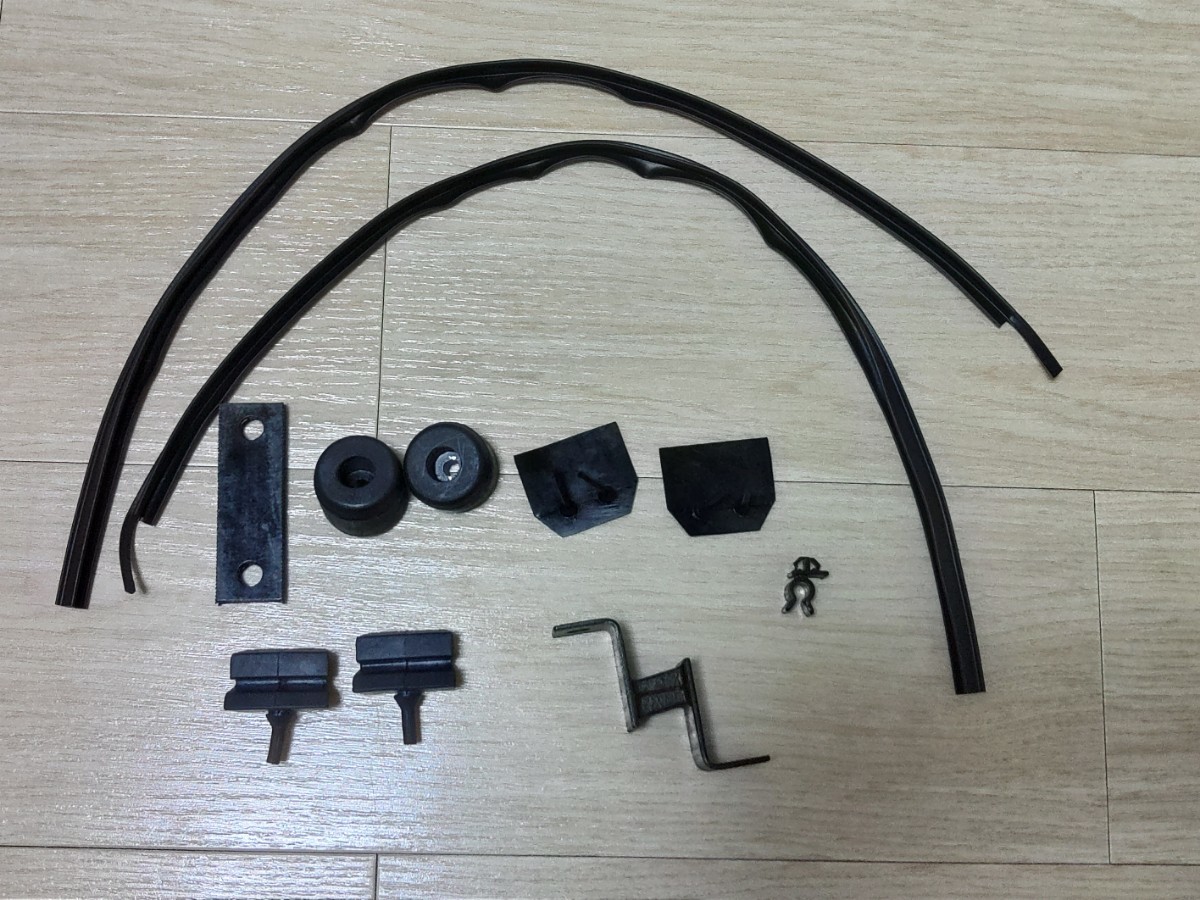 サニトラ ボンネットフードラバー、フードバンパー、ウェザーストリップドアインサイドなど ☆お買い得☆