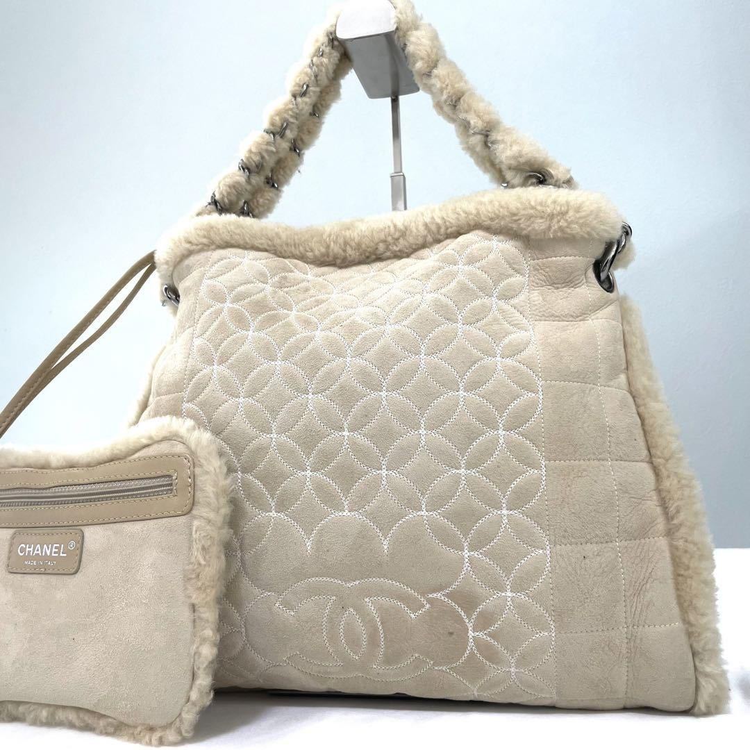CHANEL / シャネル ムートン ココマーク チョコバー チェーン トート