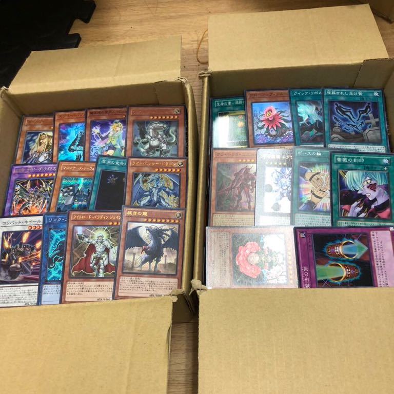 遊戯王 スーパーレア 2000枚以上 まとめ売り 大量 B 遊戯王 スーパーレア以上 2000枚以上 大量 まとめ売り 人気カード多数