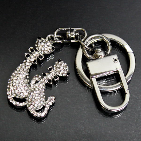 ハンドメイド キーホルダー ネコちゃん ラインストーン シルバー_1