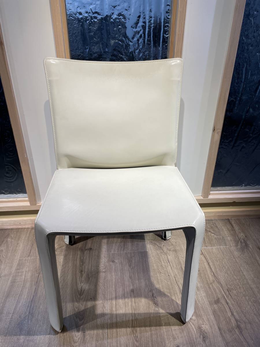 展示品 Cassina カッシーナ 412 CAB キャブ 　アームレスチェア 　アイボリー本革 　239，800円
