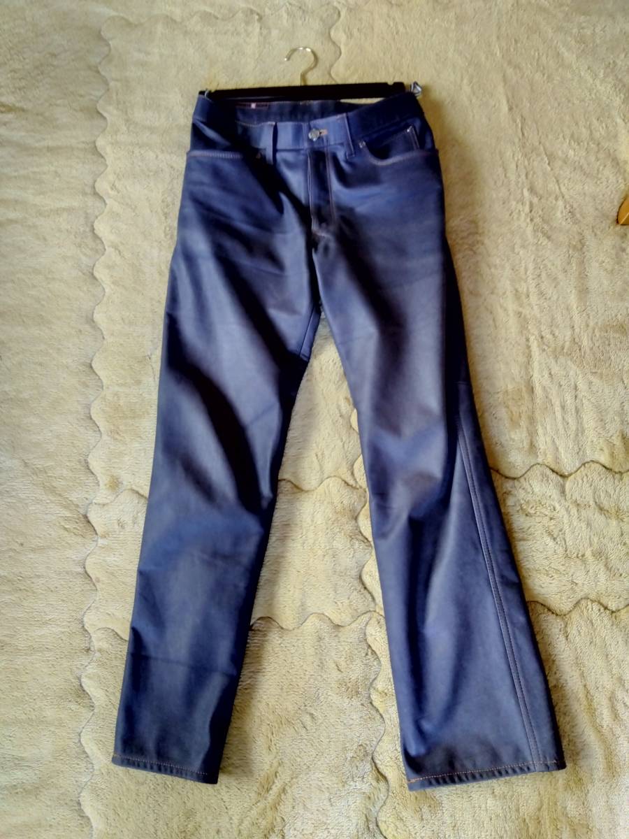 HODOレザーパンツ