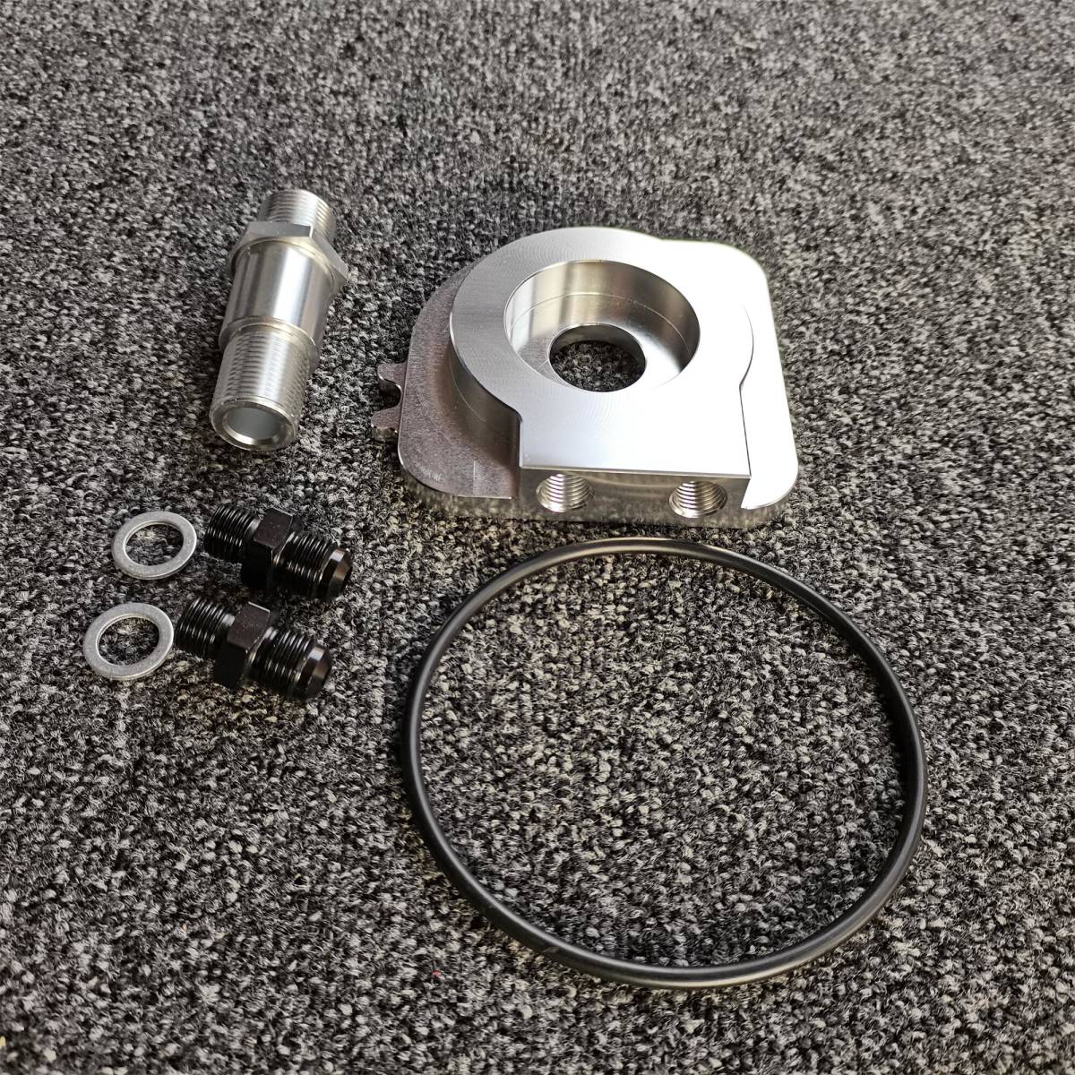 希少 CB250t オイルクーラー取り出し オイルクーラーセット CB250N CB250T CB400N CB400T オイルクーラー取り出し（16-0617銀）